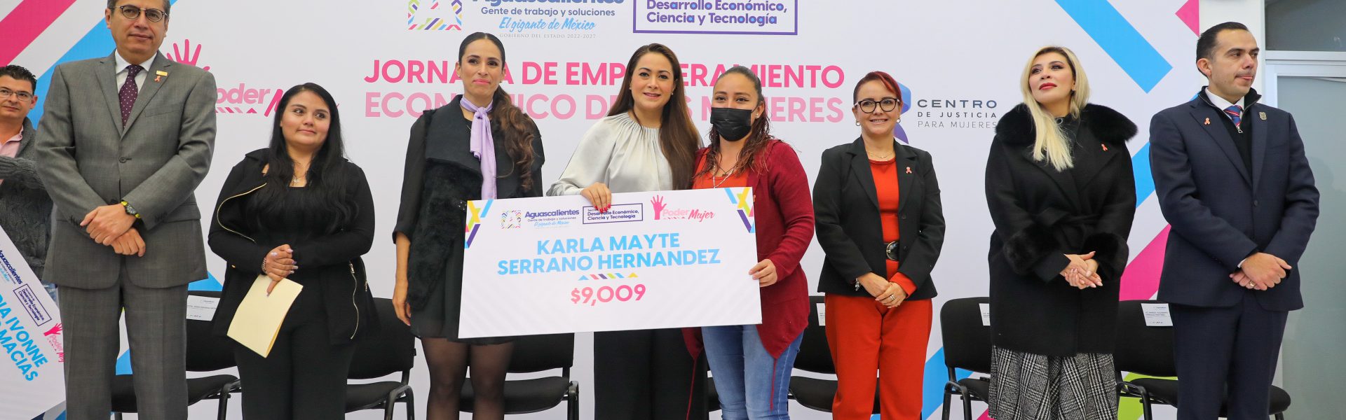 TERE JIMÉNEZ ENTREGÓ APOYOS EN EL CENTRO DE JUSTICIA PARA MUJERES, EN UN HECHO SIN PRECEDENTES