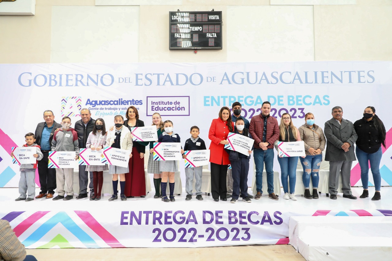 LA EDUCACIÓN ES LA LLAVE PARA QUE NUESTRAS NIÑAS, NIÑOS Y JÓVENES TENGAN ACCESO A MÁS PROGRESO Y DESARROLLO: TERE JIMÉNEZ