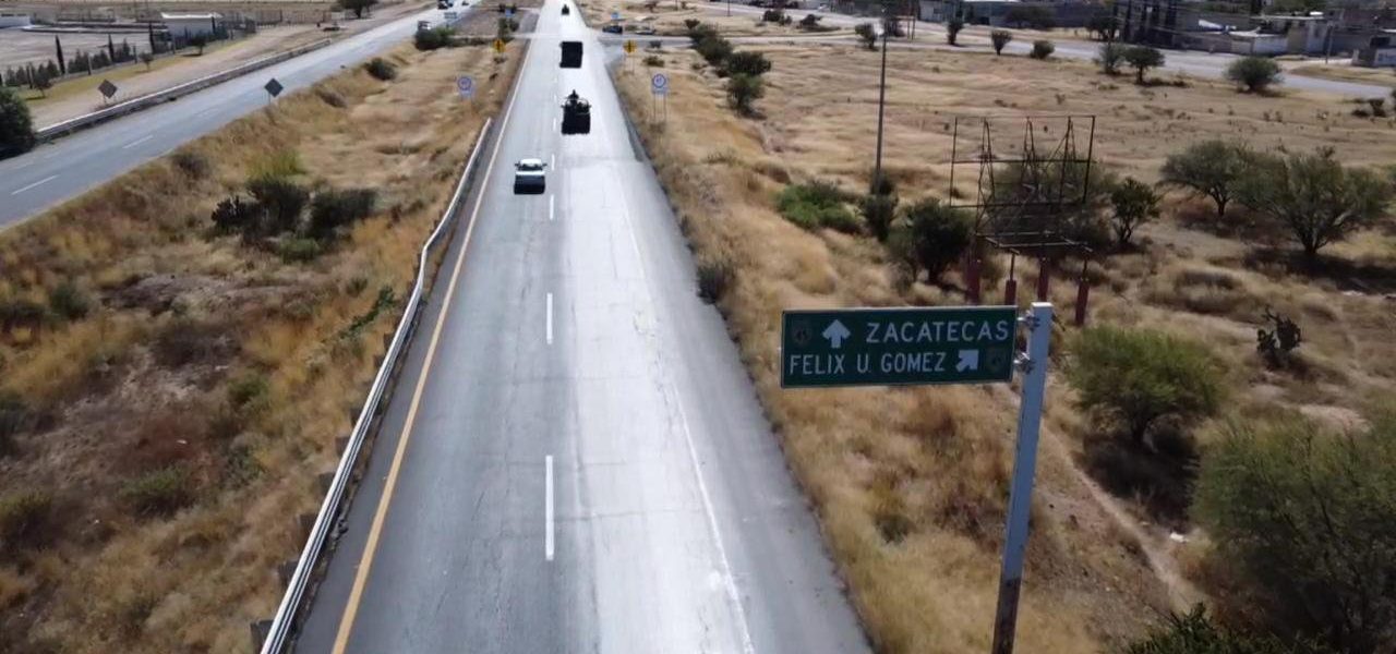 Asaltan a paisanos en carretera a zacatecas, les robaron autos y pertenencias