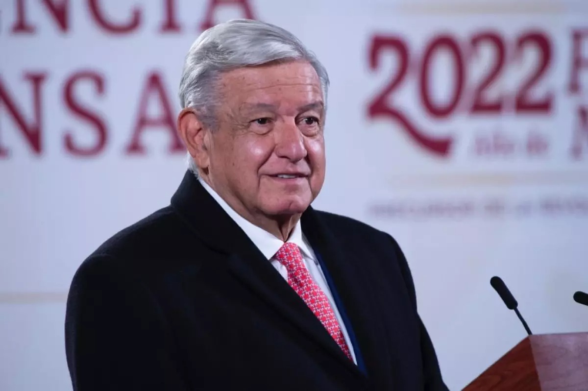 AMLO señala que continúan «en pausa» las relaciones con España