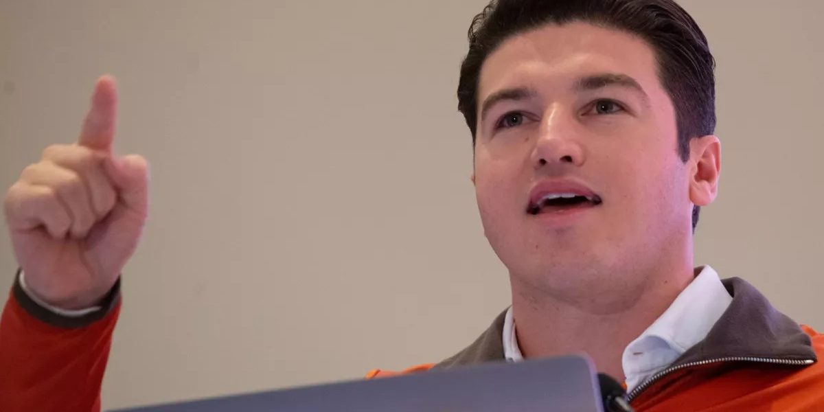AMLO se solidariza con Samuel García por «embestida» de la fiscalía