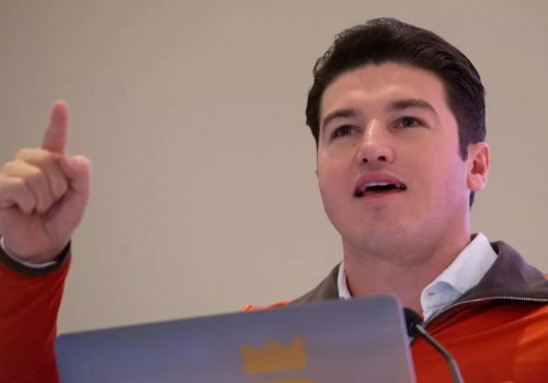 AMLO se solidariza con Samuel García por «embestida» de la fiscalía