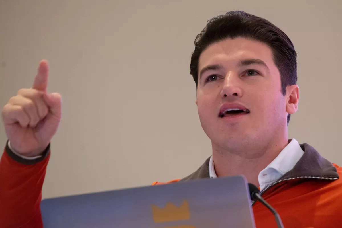 AMLO se solidariza con Samuel García por «embestida» de la fiscalía