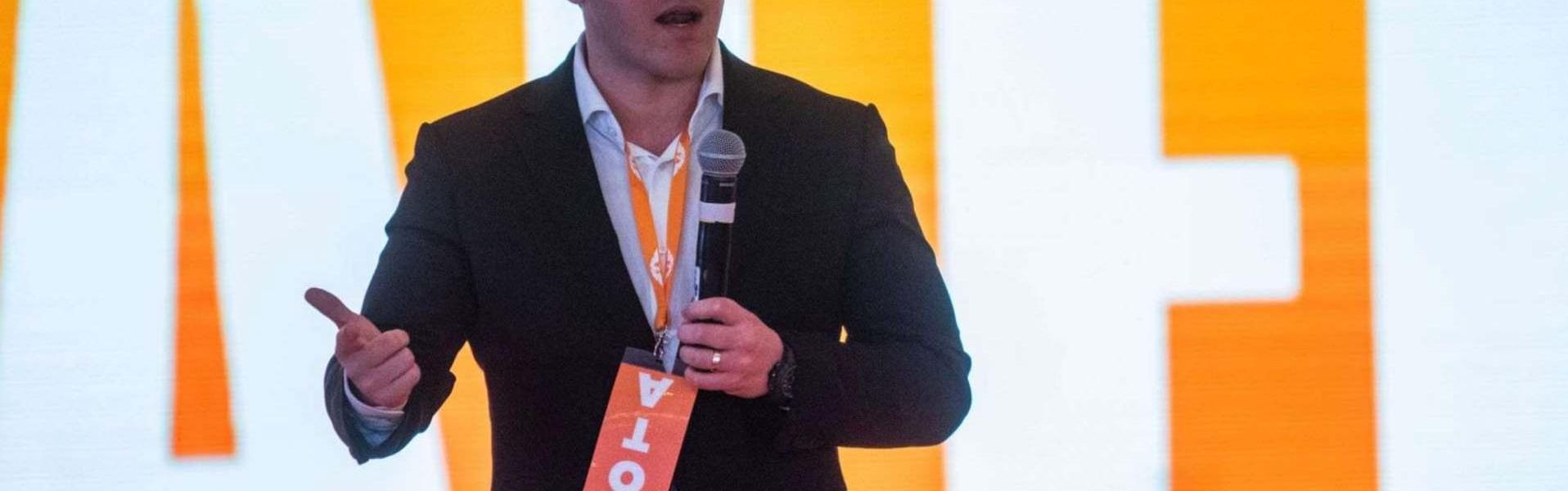 Samuel García se lanza como aspirante a las elecciones presidenciales en 2024