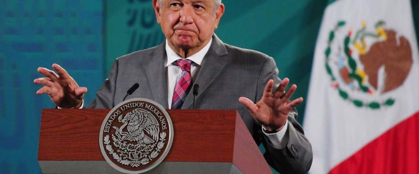 AMLO arremete contra el INE por anunciar impugnaciones contra la Reforma Electoral