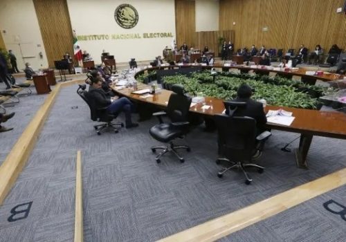 Consejeros del INE rechazan declaraciones de AMLO hacia fraudes electorales