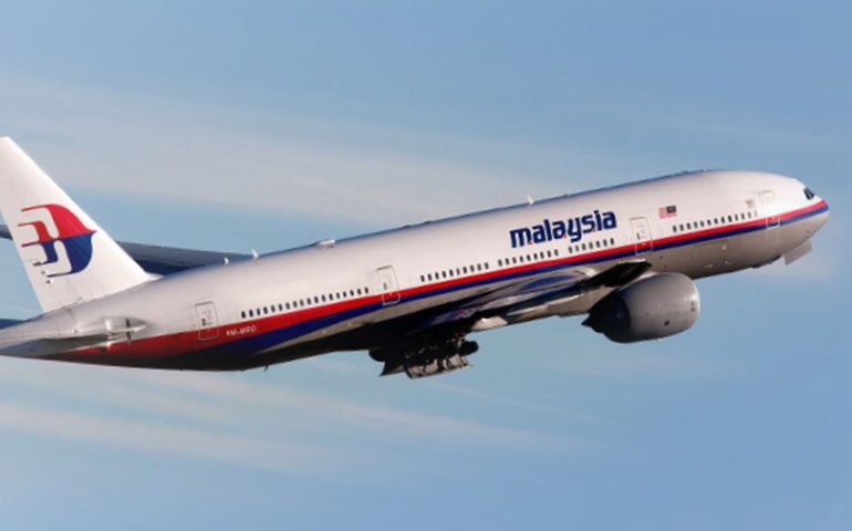 Hay «fuertes indicios» de que Putin derribo el avión de Malaysia Airlines tras autorizar sistemas de defensa aérea