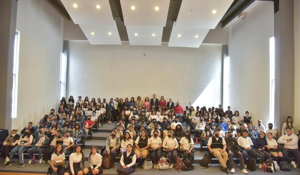 REALIZAN DIÁLOGO INTERGENERACIONAL EN JM