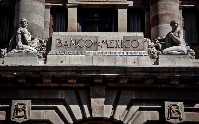 Analistas de Banxico esperan crecimiento económico de 1.20% durante 2023