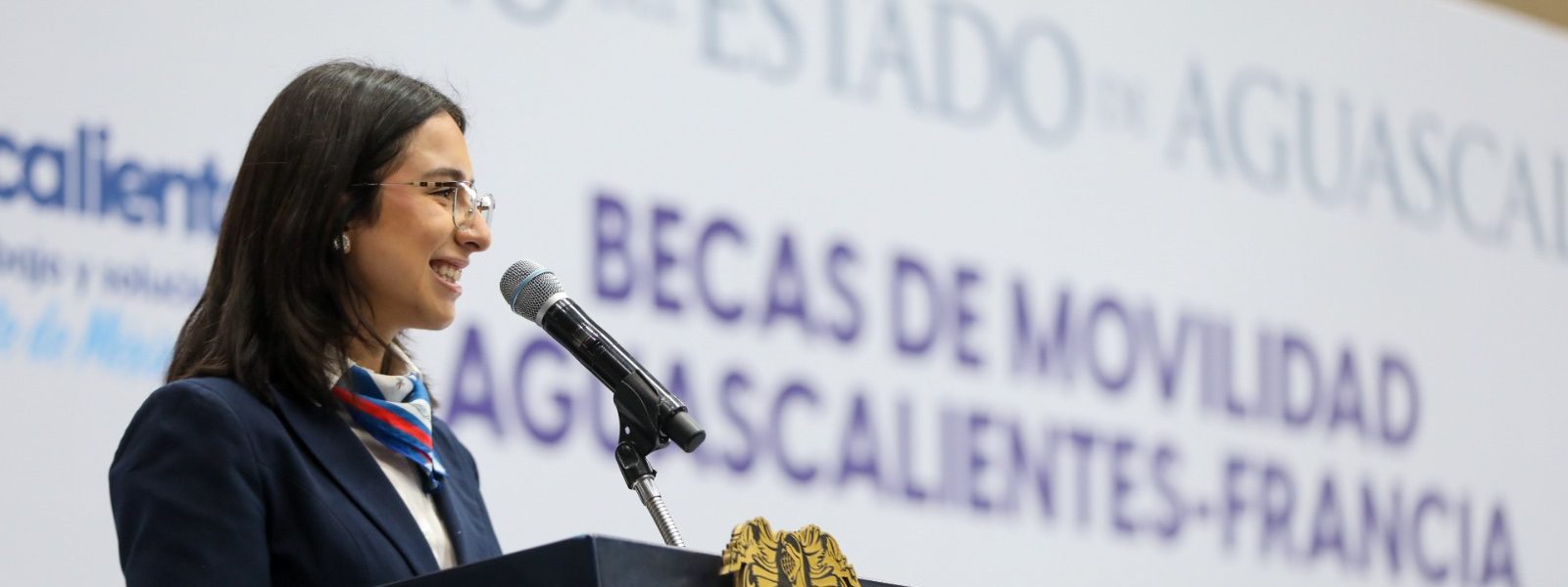 IMPULSAN TERE JIMÉNEZ Y EMBAJADOR DE FRANCIA BECAS PARA JÓVENES DE AGUASCALIENTES