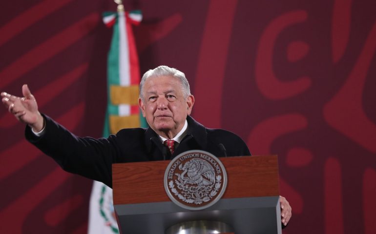 AMLO recomienda al senador Armenta no denunciar a Norma Piña