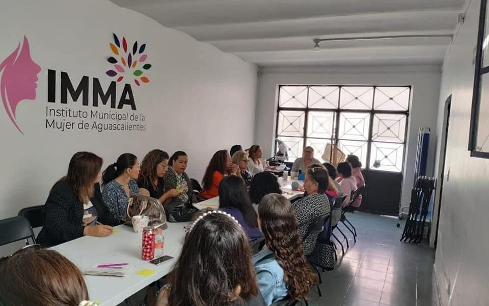 OFRECE MUNICIPIO NUEVO TALLER “UN CAFÉ CON MIS AMIGAS”