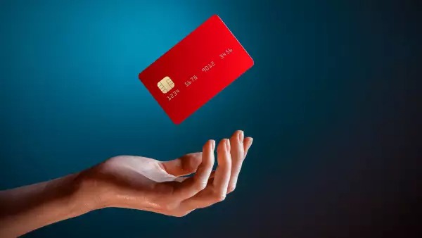 Los riesgos de comprar a meses sin intereses