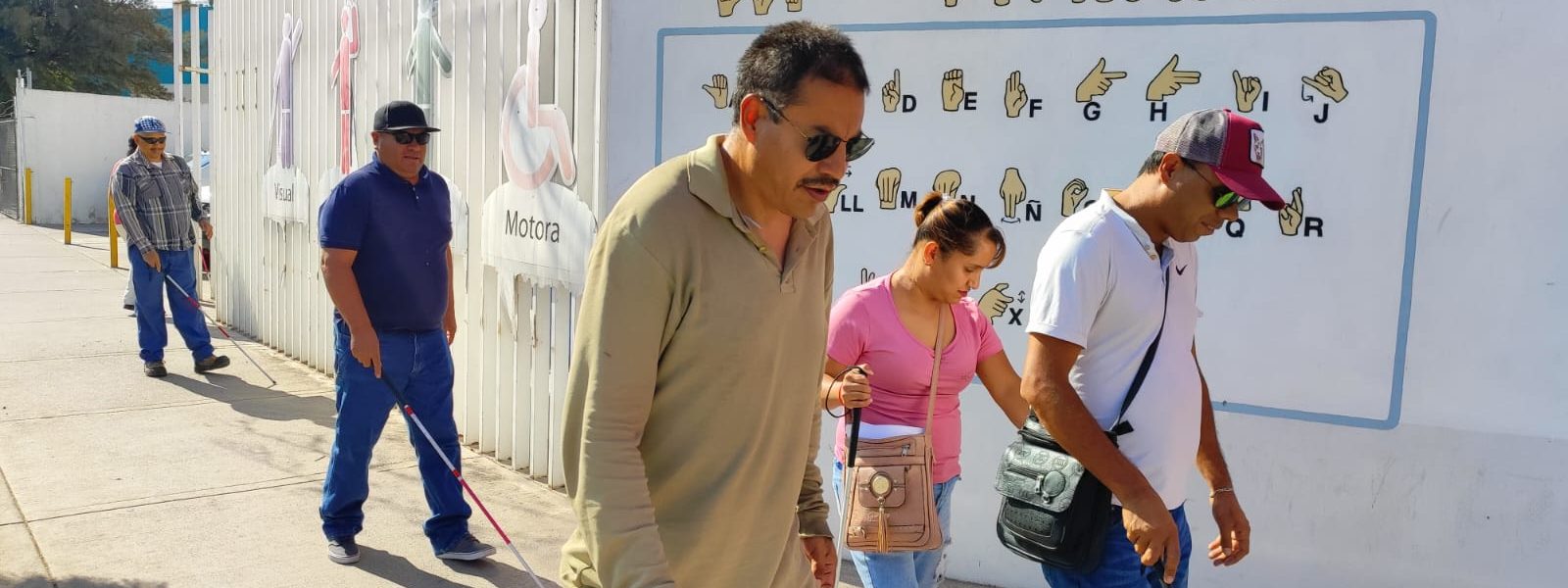 OFRECE DIF MUNICIPAL CURSO DE ORIENTACIÓN Y MOVILIDAD A PERSONAS CON DISCAPACIDAD VISUAL