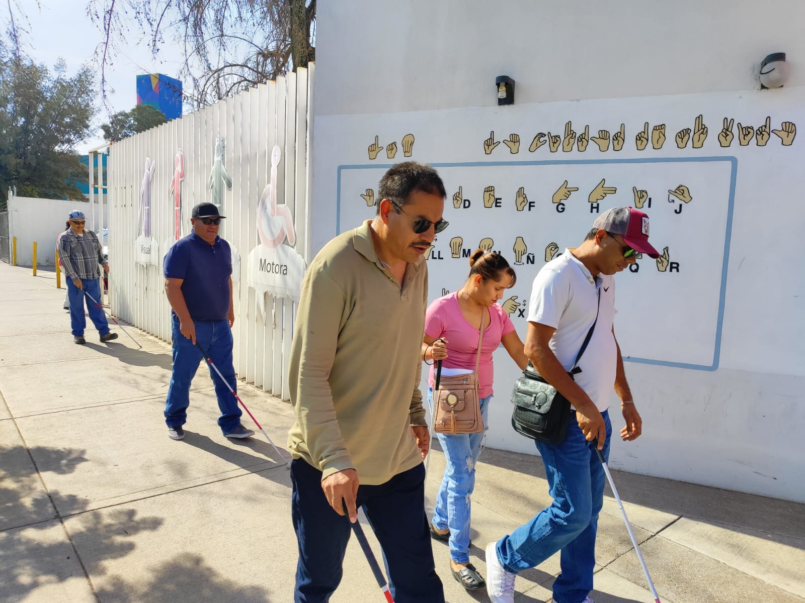 OFRECE DIF MUNICIPAL CURSO DE ORIENTACIÓN Y MOVILIDAD A PERSONAS CON DISCAPACIDAD VISUAL