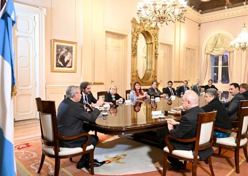 ESTABLECE ACUERDOS BILATERALES TOÑO MARTIN DEL CAMPO CON PRESDIENTE Y LEGISLADORES ARGENTINOS