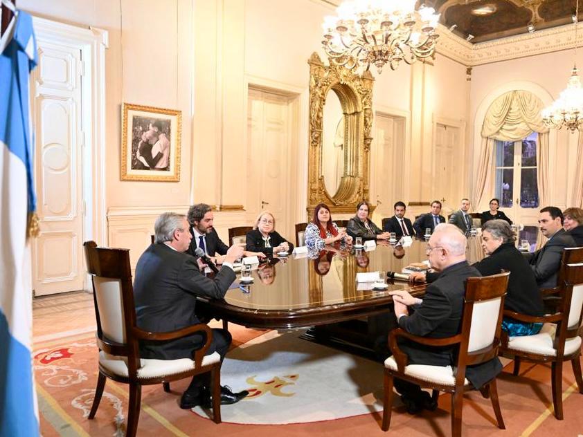 ESTABLECE ACUERDOS BILATERALES TOÑO MARTIN DEL CAMPO CON PRESDIENTE Y LEGISLADORES ARGENTINOS