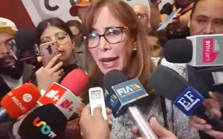Yeidckol Polevnsky se queda sin registro, acusa con acudir a tribunales