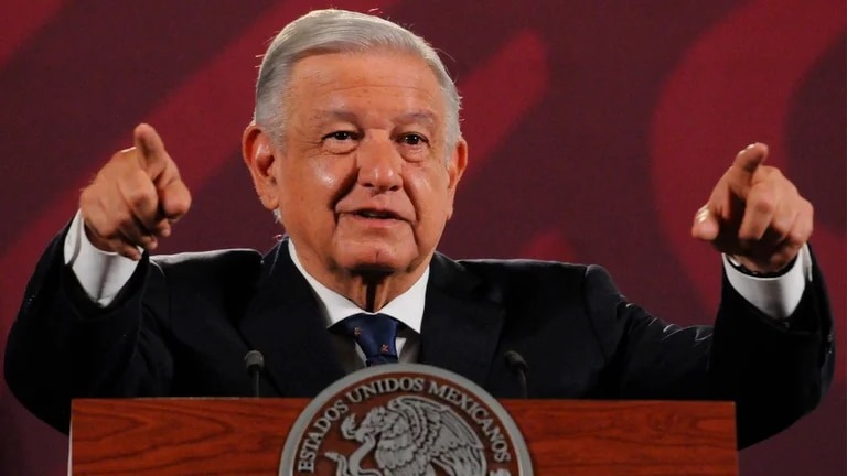 INE pide a AMLO que se abstenga de hacer comentarios electorales