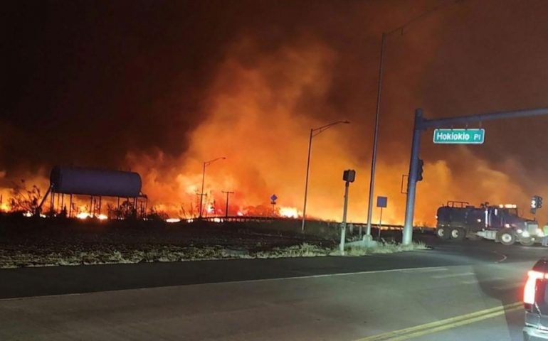 Aumenta a 53 el numero de muertos en Hawái tras incendios forestales