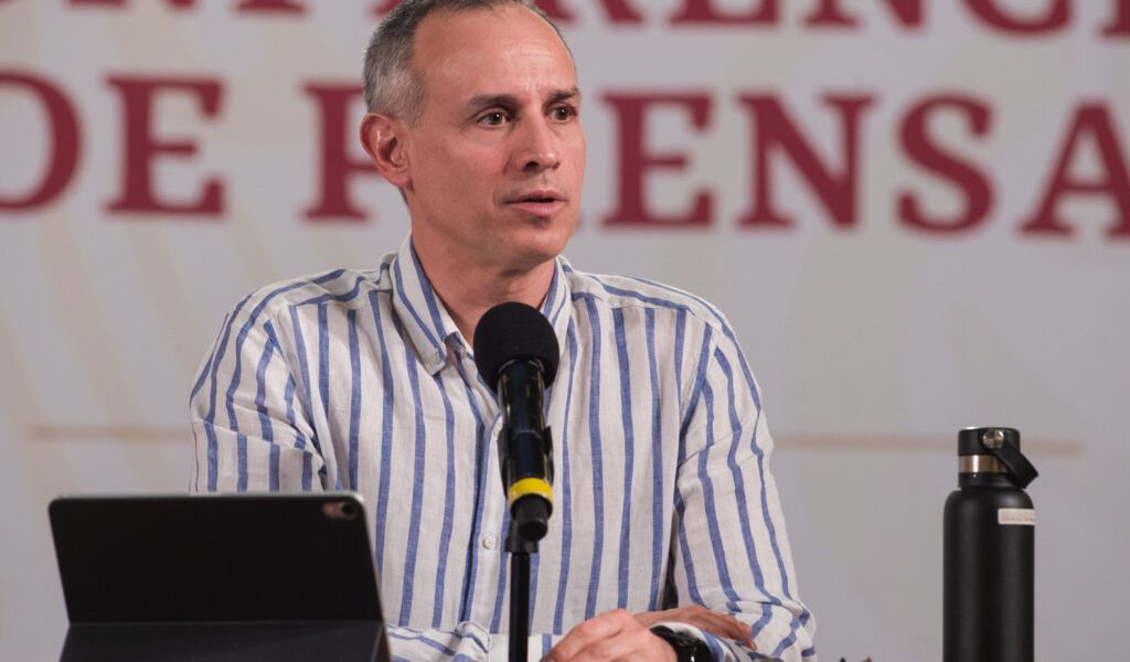 Gatell rechaza que en México existan 30 millones sin acceso a servicios de salud