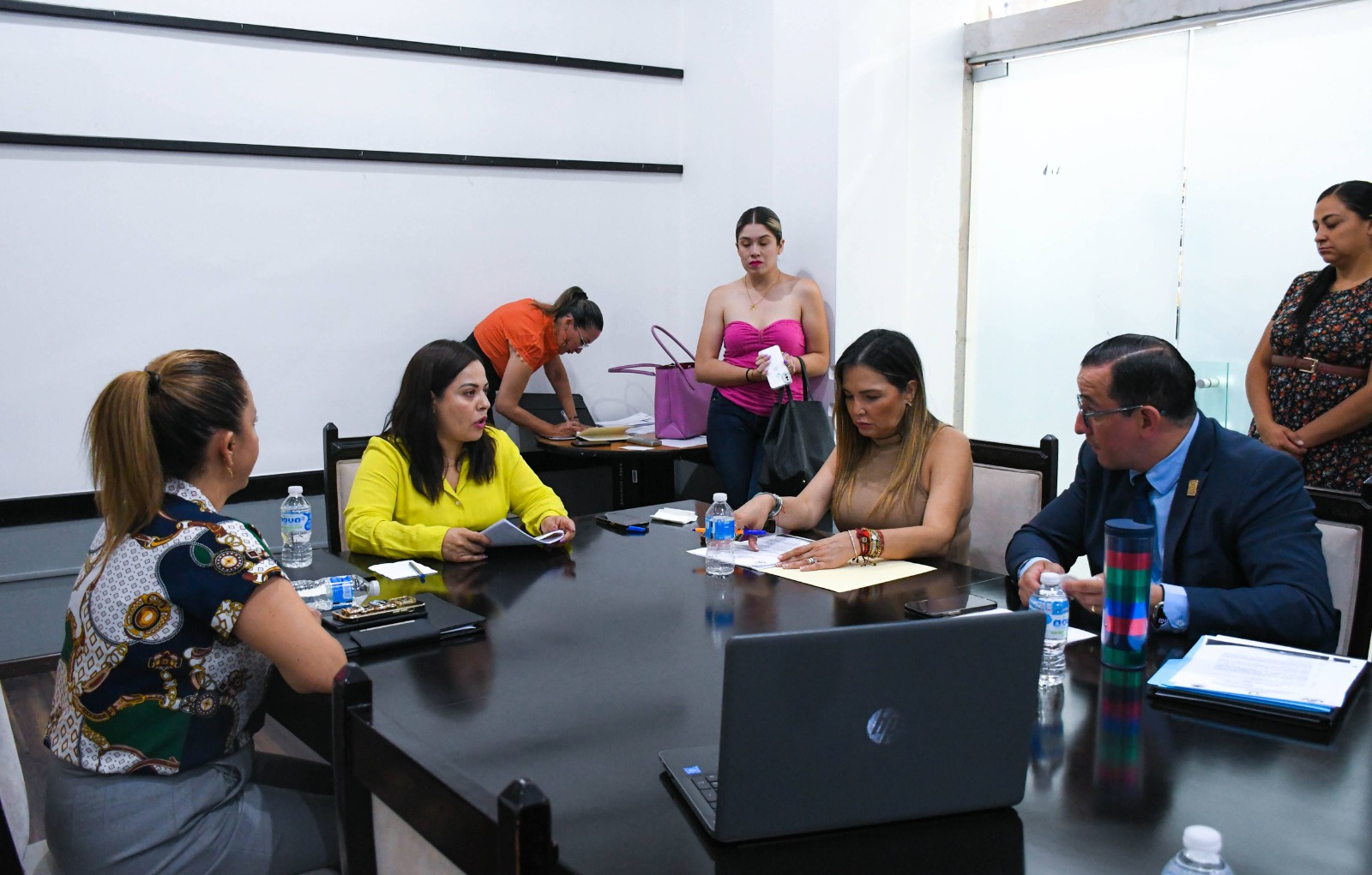 COMISIÓN DE TRANSPARENCIA Y ANTICORRUPCIÓN DEL CONGRESO DE AGUASCALIENTES APROBÓ DOS INICIATIVAS QUE BUSCAN PROPICIAR BUENAS PRÁCTICAS EN EL SERIVICIO PÚBLICO