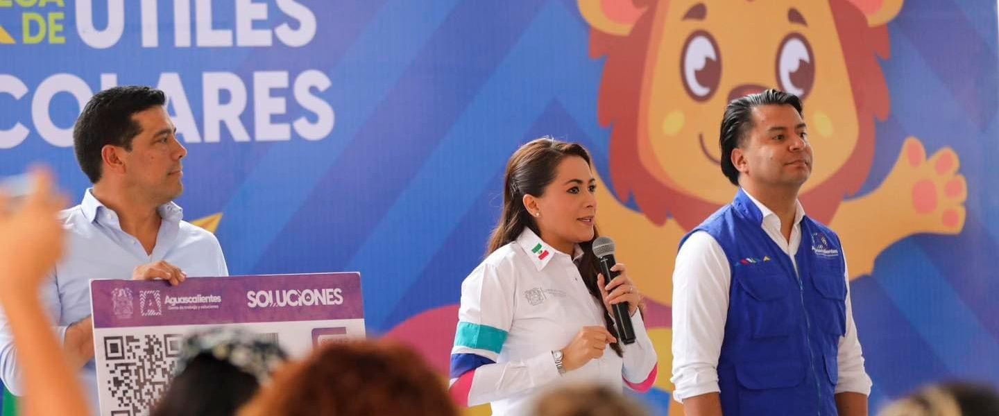 LA ENTREGA DE APOYOS ESCOLARES BRINDA SUSTENTO A LA ECONOMÍA DE LAS FAMILIAS DE AGUASCALIENTES
