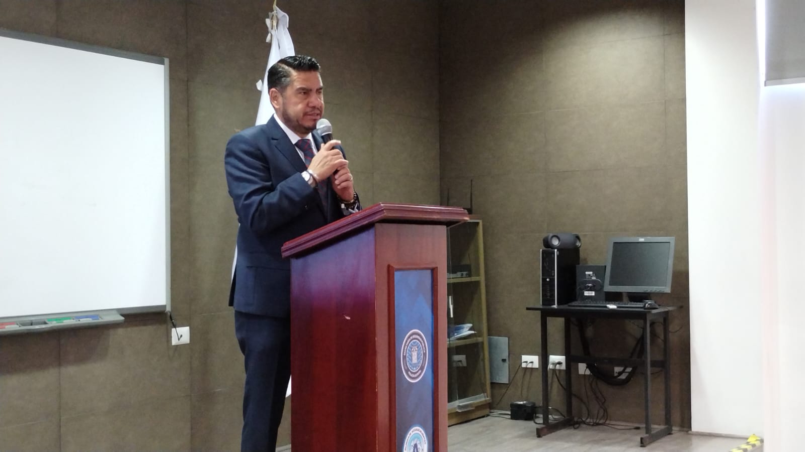 CONFERENCIA DE PRENSA DEL SECRETARIO DE SEGURIDAD PÚBLICA DEL ESTADO EN LAS INSTALACIONES DE LA UNIVERSIDAD DE LA POLICÍA