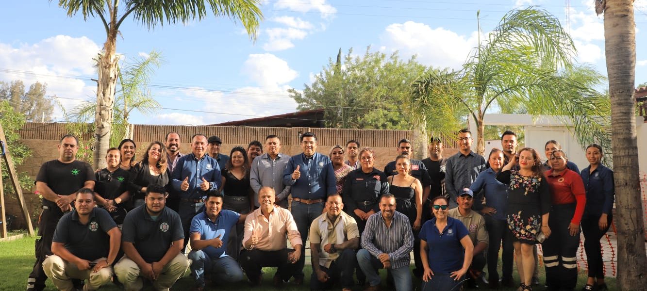 CONMEMORAN A ELEMENTOS DE PROTECCIÓN CIVIL