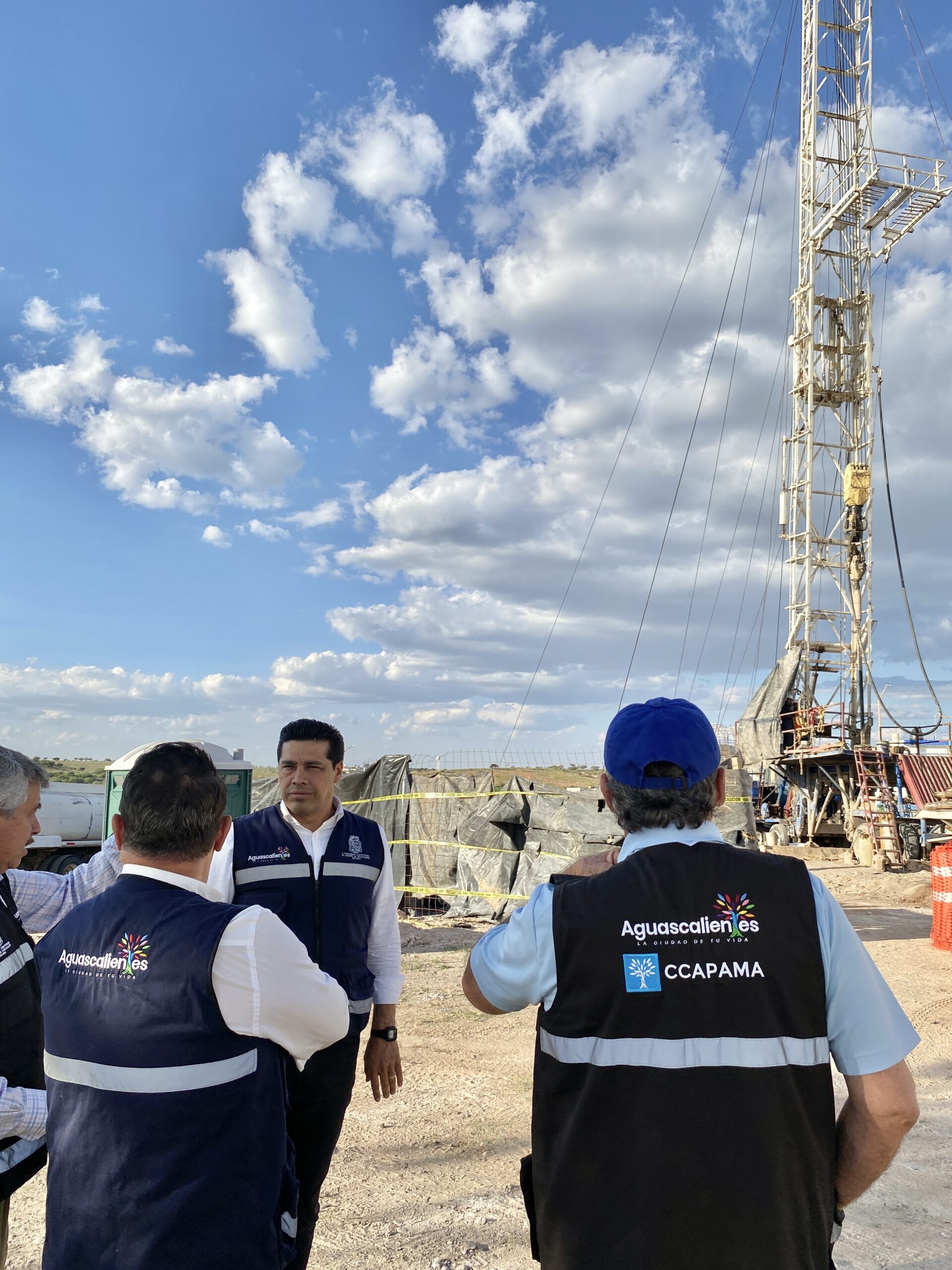 INVIERTE MUNICIPIO 10 MILLONES DE PESOS EN PERFORACIÓN DE NUEVO POZO AL ORIENTE DE LA CIUDAD