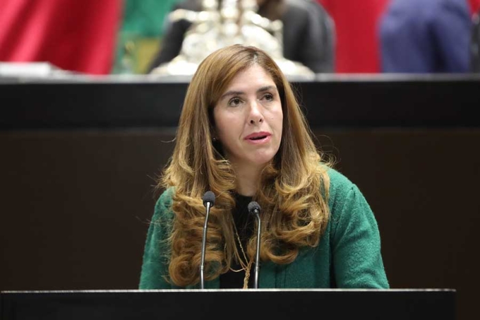 “Somos perras, pero perras para defender a México” responde Melissa Vargas a Maria Clemente