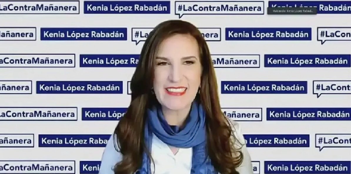López Rabadán critica fiesta de familia de López Beltrán