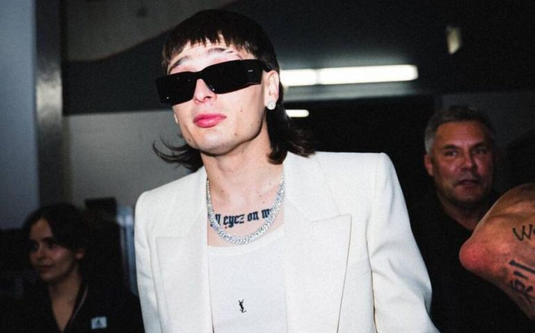 Peso Pluma pospone conciertos tras amenazas del CJNG