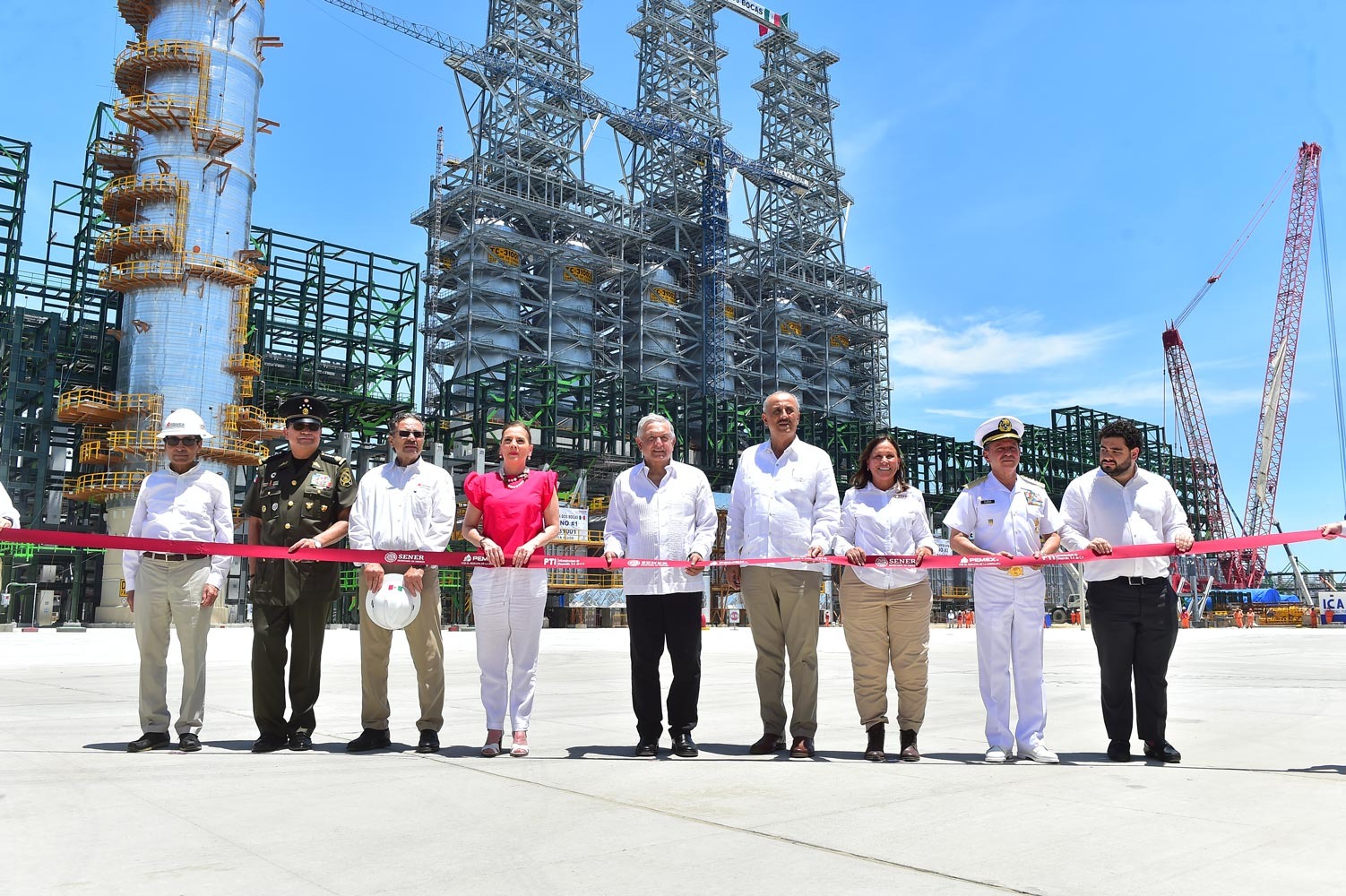 Ahora si, en febrero Dos Bocas producirá su máxima capacidad, anuncia AMLO
