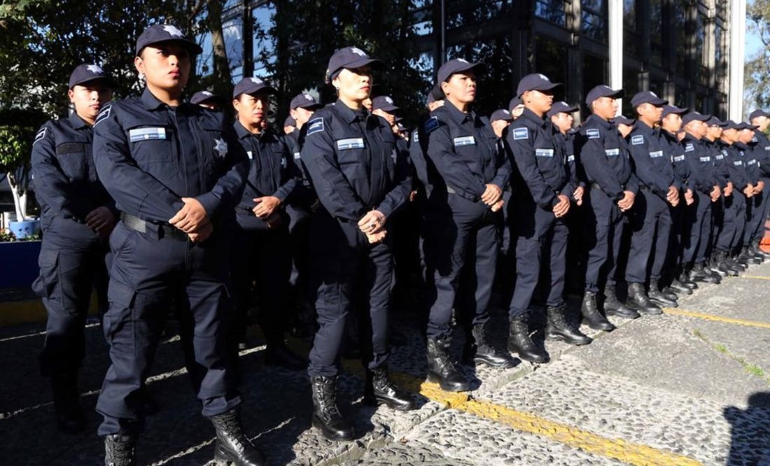 Oficiales de la 4T, a la guerra sin fusil
