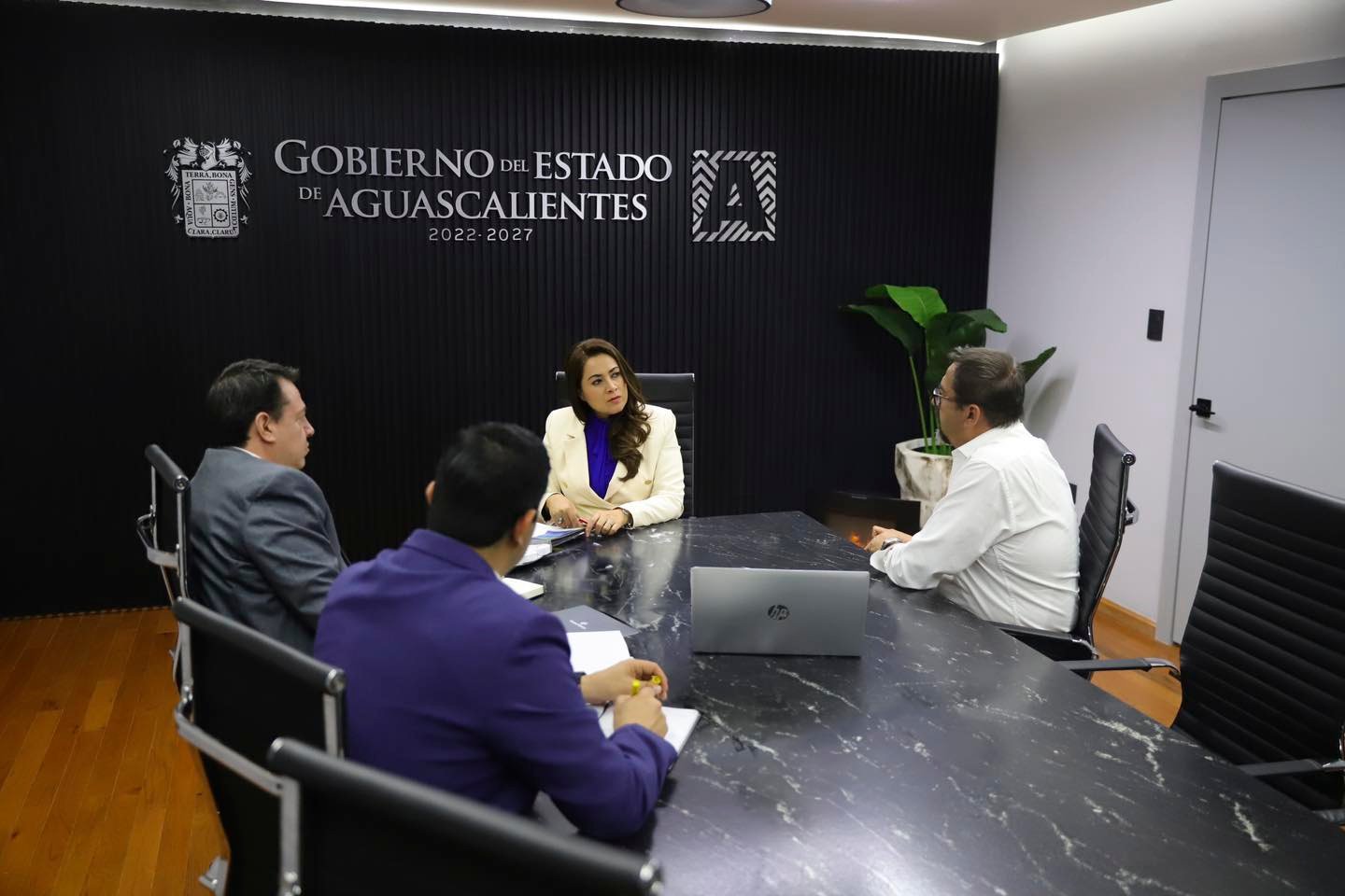 TERE JIMÉNEZ Y FERROMEX HACEN ALIANZA PARA FORTALECER EL TRANSPORTE FERROVIARIO DE CARGA