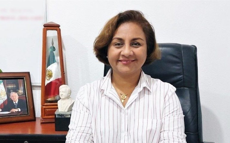 Alcaldesa de Manzanillo acusa ser expulsada de Morena tras denunciar infiltración del narco en el partido