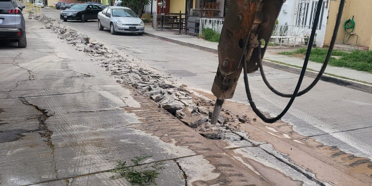 REHABILITA MIAA RED DE ALCANTARILLADO SANITARIO EN EL PONIENTE DE LA CIUDAD