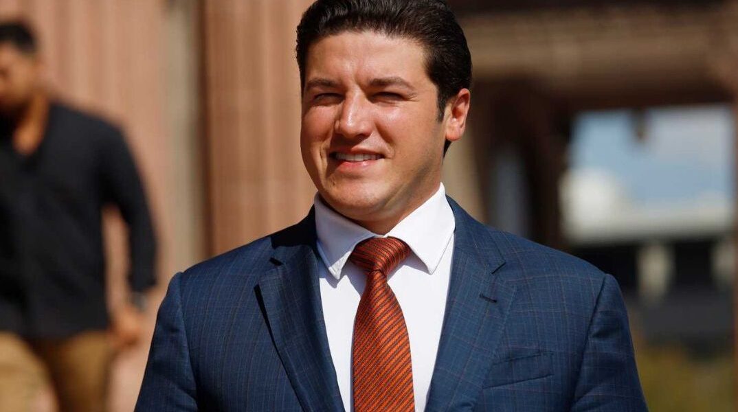 Samuel Garcia y Mariana Rodríguez se blindan contra ordenes de aprehensión en su contra