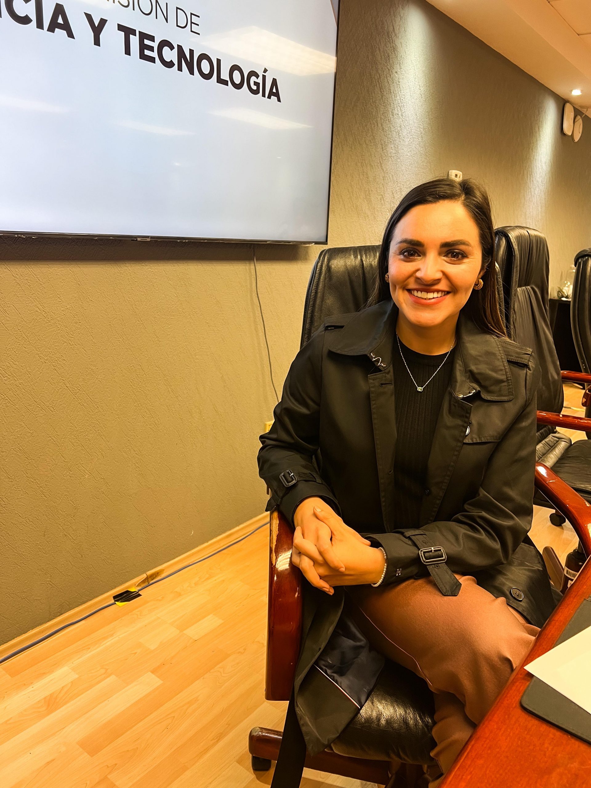 SE APRUEBA EN LA COMISIÓN DE CIENCIA Y TECNOLOGÍA LA INICIATIVA REFENTE A LA INTELIGENCIA ARTIFICIAL PROPUESTA POR LA DIPUTADA ANA GÓMEZ CALZADA