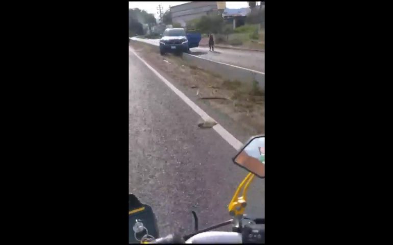 Video: Niña herida de bala pide auxilio