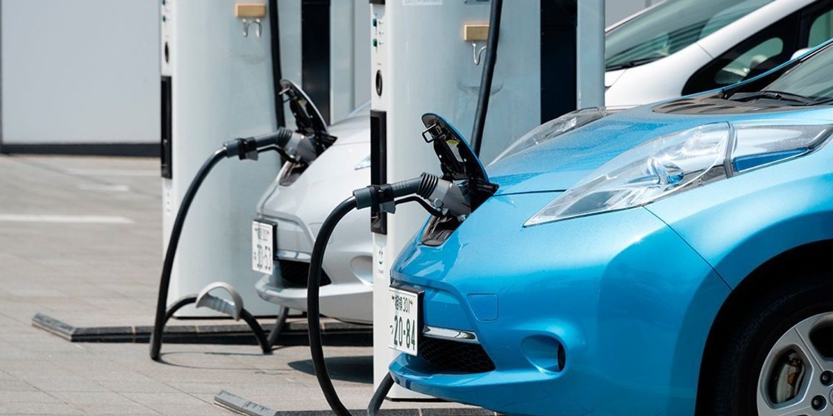 Aumenta la producción de autos híbridos y eléctricos en México