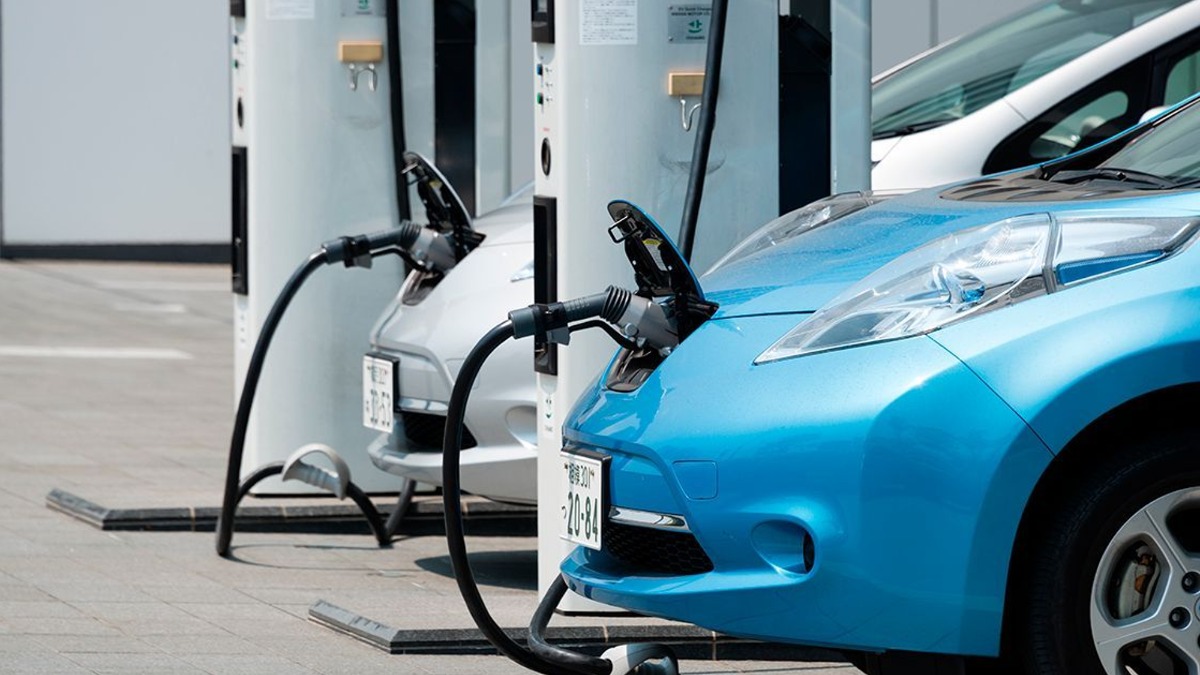 Aumenta la producción de autos híbridos y eléctricos en México