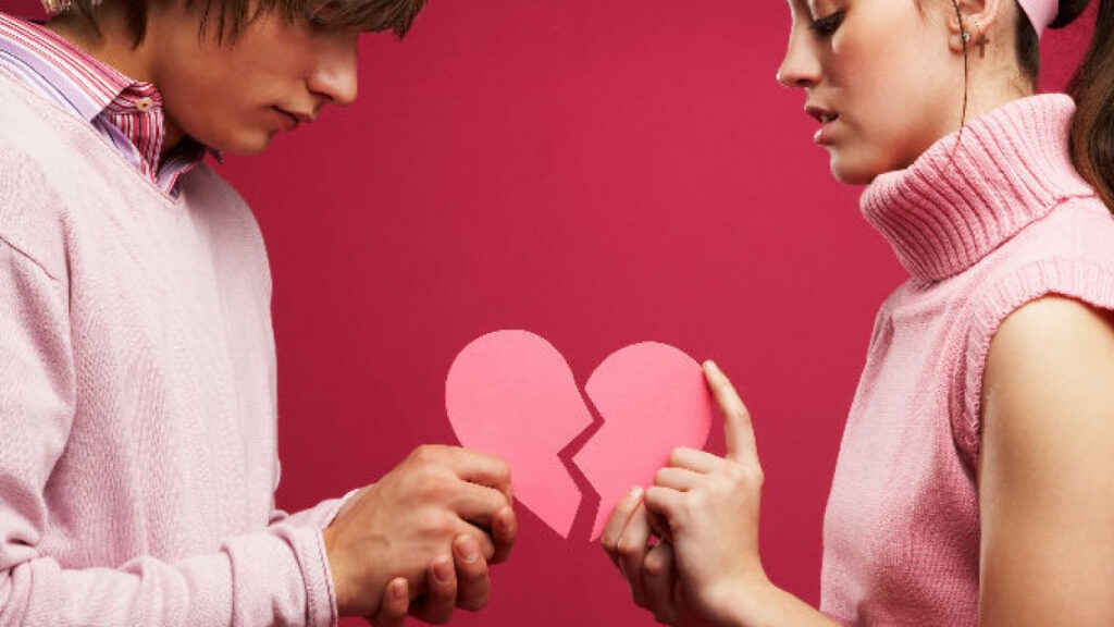 Termina tu relación de forma saludable de esta manera