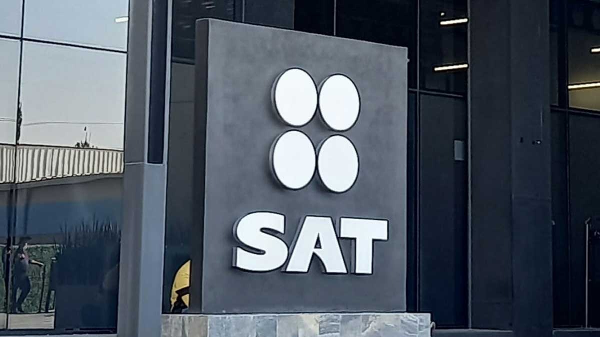 Esto es lo que pasa si no le pagas al SAT