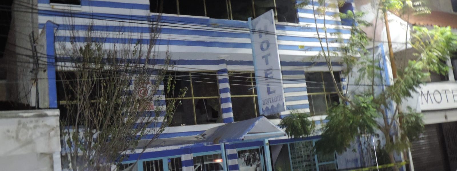 EL CUERPO CALCINADO AL INTERIOR DE HOTEL PODRÍA TRATARSE DE UN SUJETO LEVANTADO EN RINCÓN