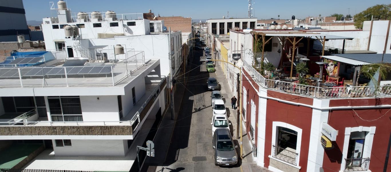INICIA MUNICIPIO OBRAS DE REHABILITACIÓN DE LA CALLE RAMÓN LÓPEZ VELARDE