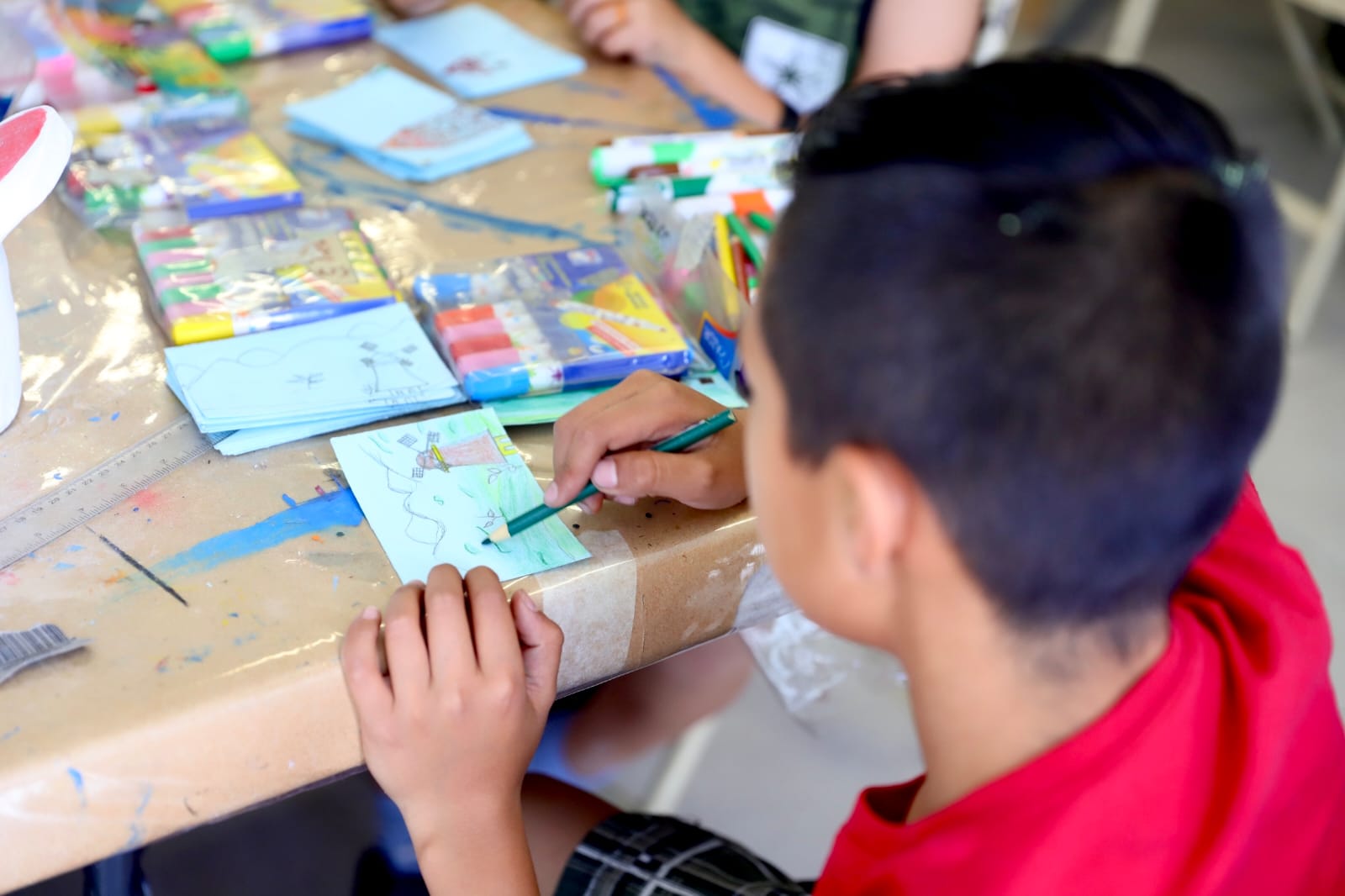 INVITAN A TALLERES Y ACTIVIDADES GRATUITAS EN LA CASA DEL ADOLESCENTE