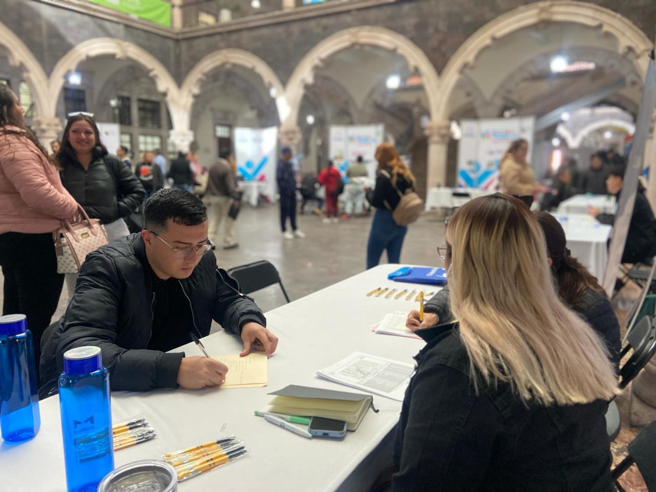 MÁS DE 1,000 VACANTES EN EL JUEVES DE BOLSA DE TRABAJO