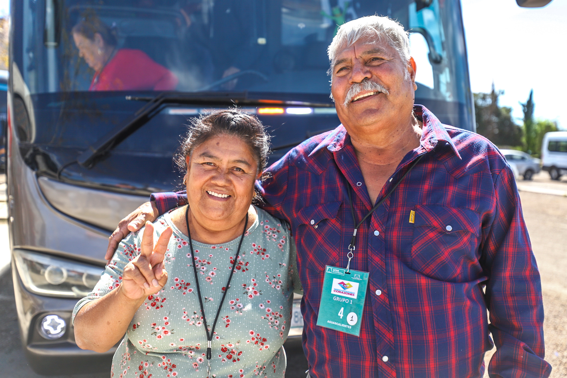 «REENCONTRANDO CORAZONES» CONTINÚA HACIENDO REALIDAD EL SUEÑO DE QUE MIGRANTES VUELVAN A VER A SUS FAMILIAS
